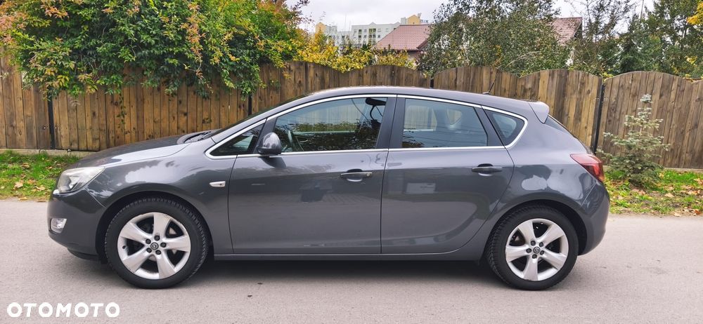 Opel Astra - 10