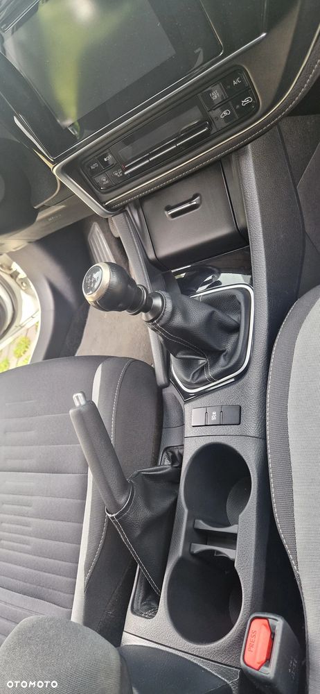 Toyota Auris 1.6 Active - 19