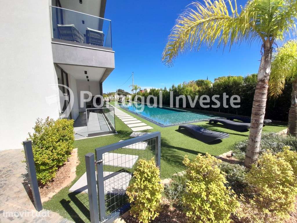 Em Exclusivo! T2 de luxo no Condomínio Charme Apartamentos em Albuf... - Grande imagem: 2/32