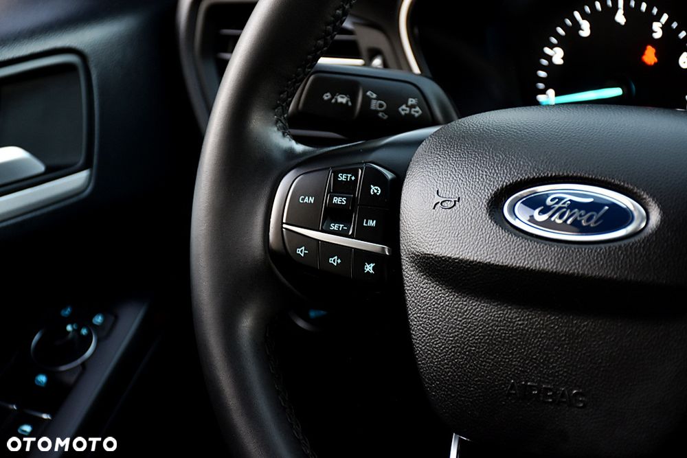 Ford Focus 1.0 EcoBoost mHEV Titanium X - 22