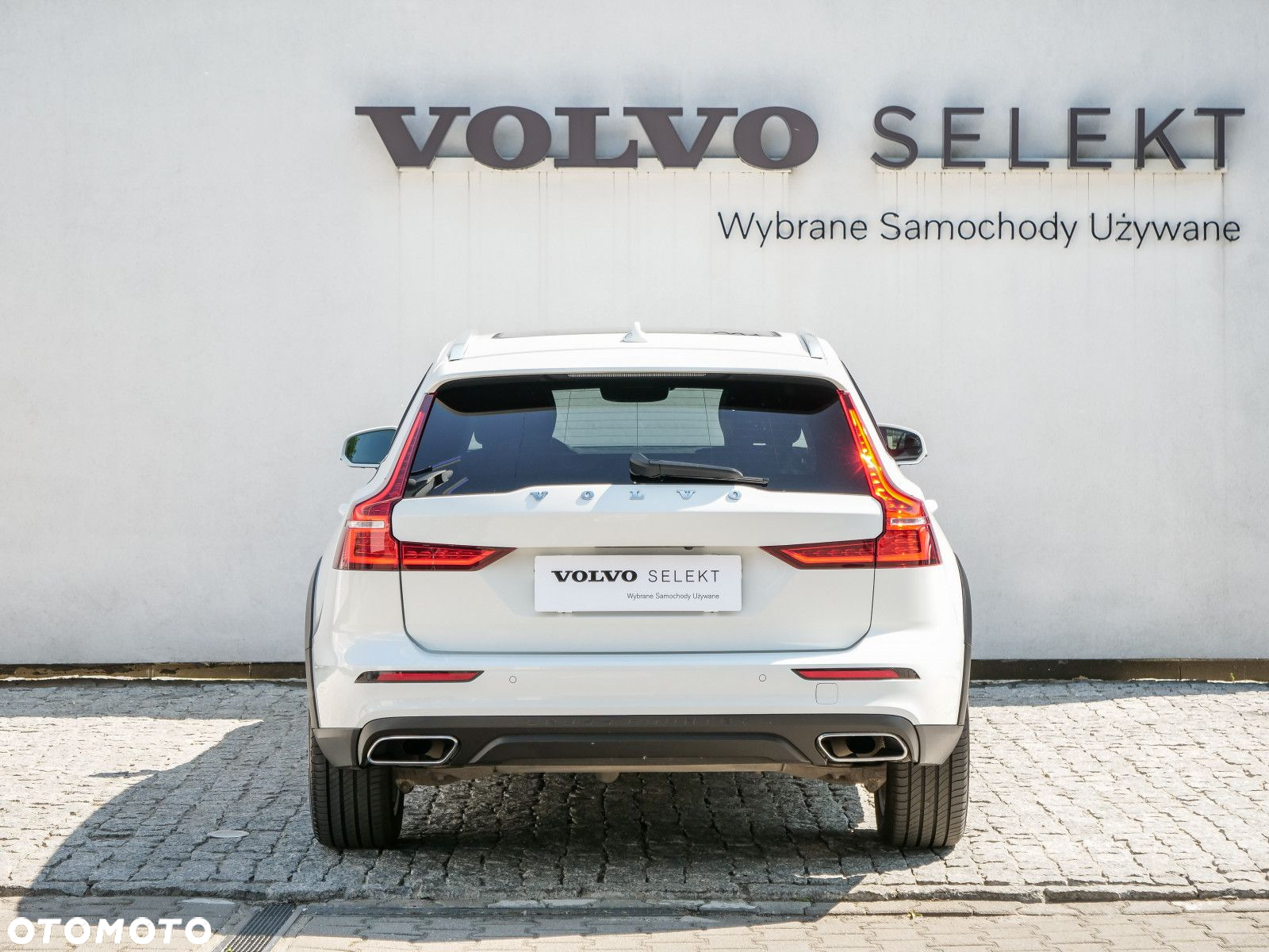 Volvo V60 Cross Country - 7