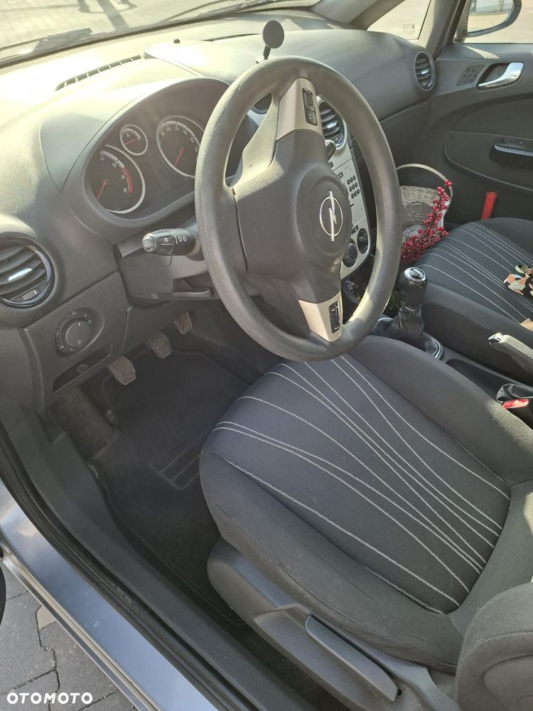 Opel Corsa - 24