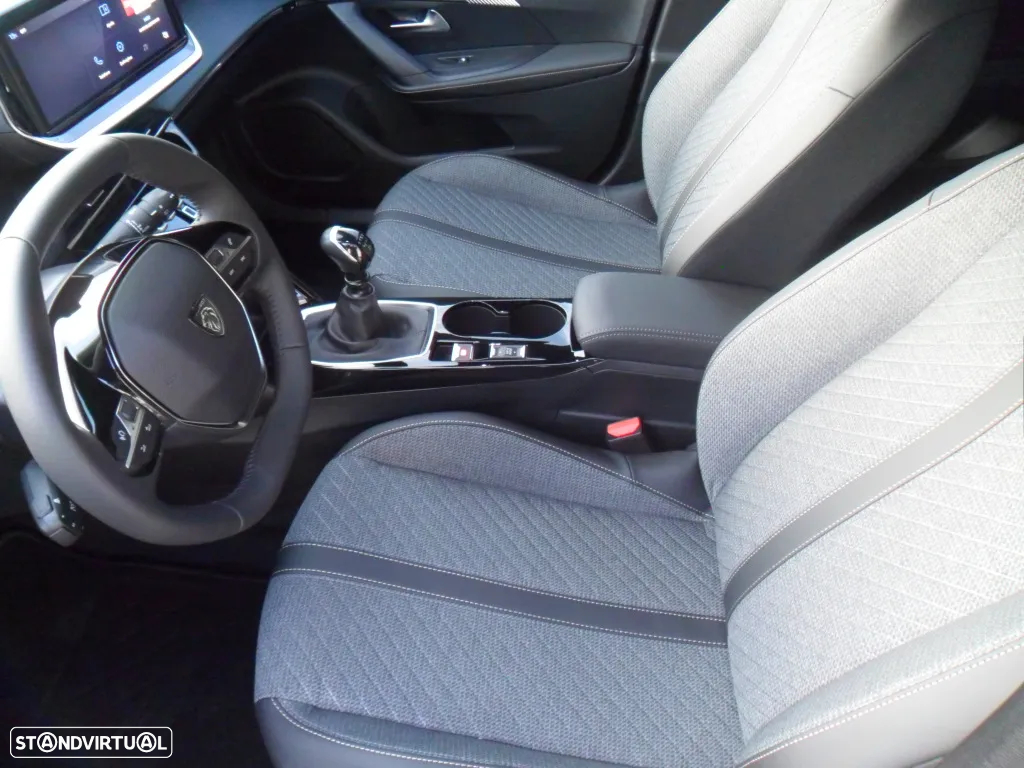 Peugeot 2008 1.2 PureTech Allure Pack - 9