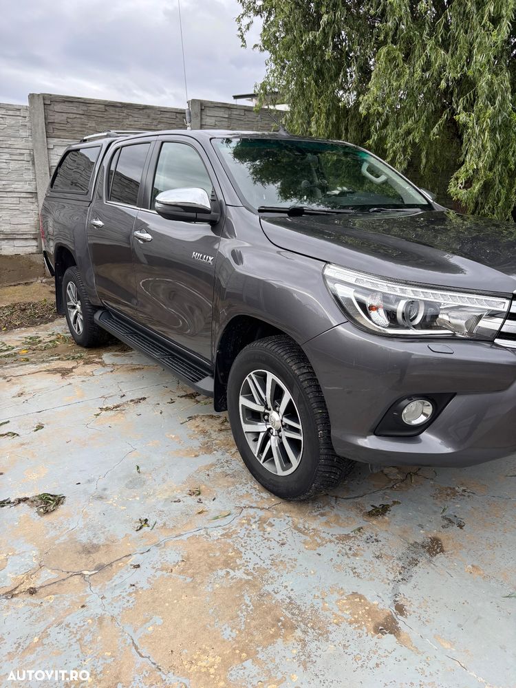 Toyota Hilux ver-4x4-double-cab-a-t-invincible - 3