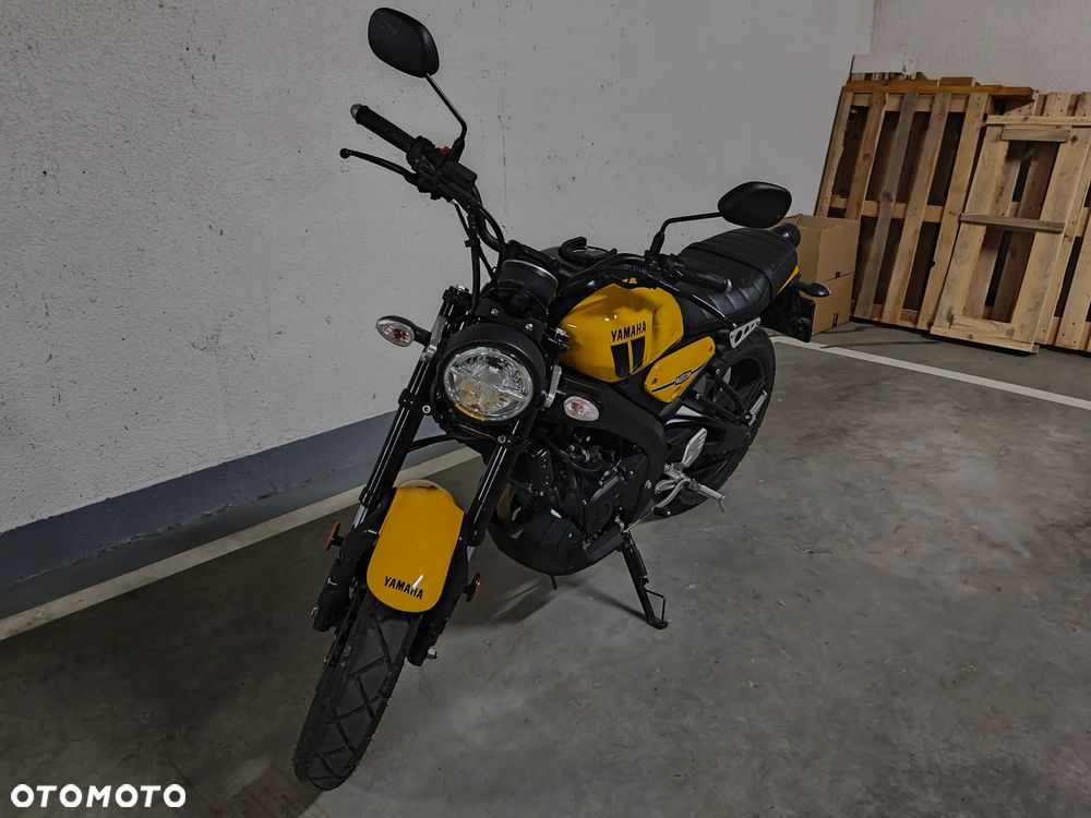 Yamaha XSR - 3