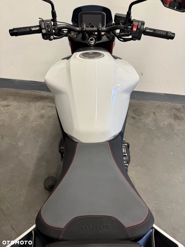 Honda Hornet - 37