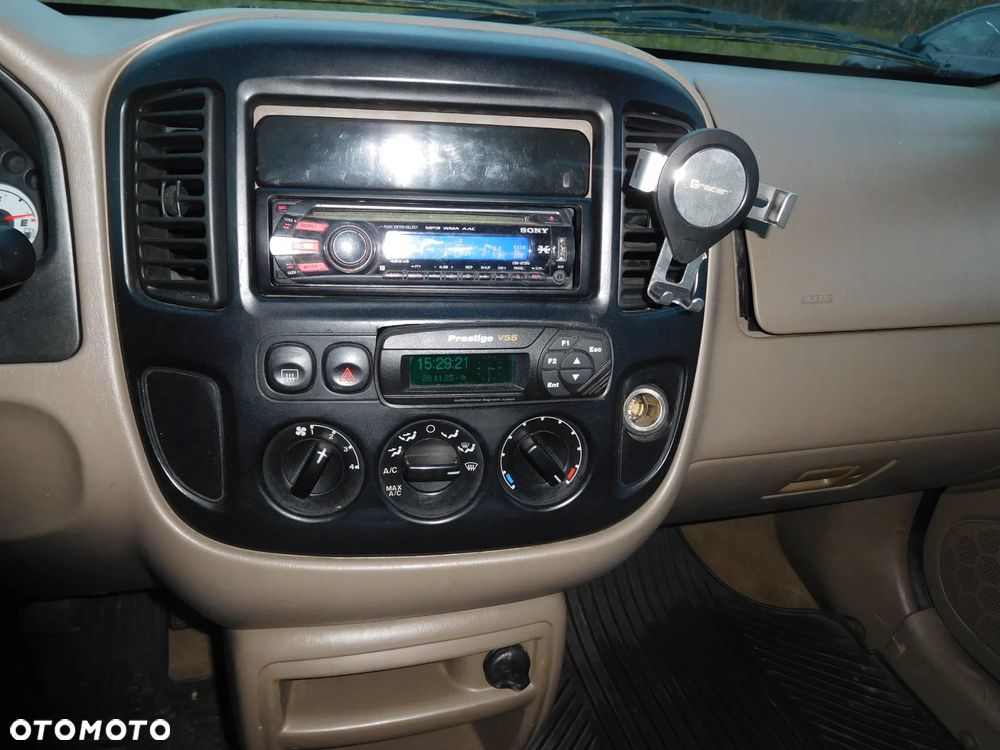 Ford Escape 2.0 XLS - 17