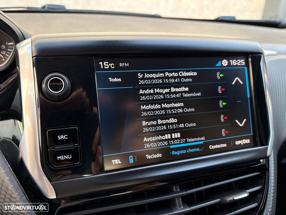 Peugeot 2008 1.2 PureTech Style - 32