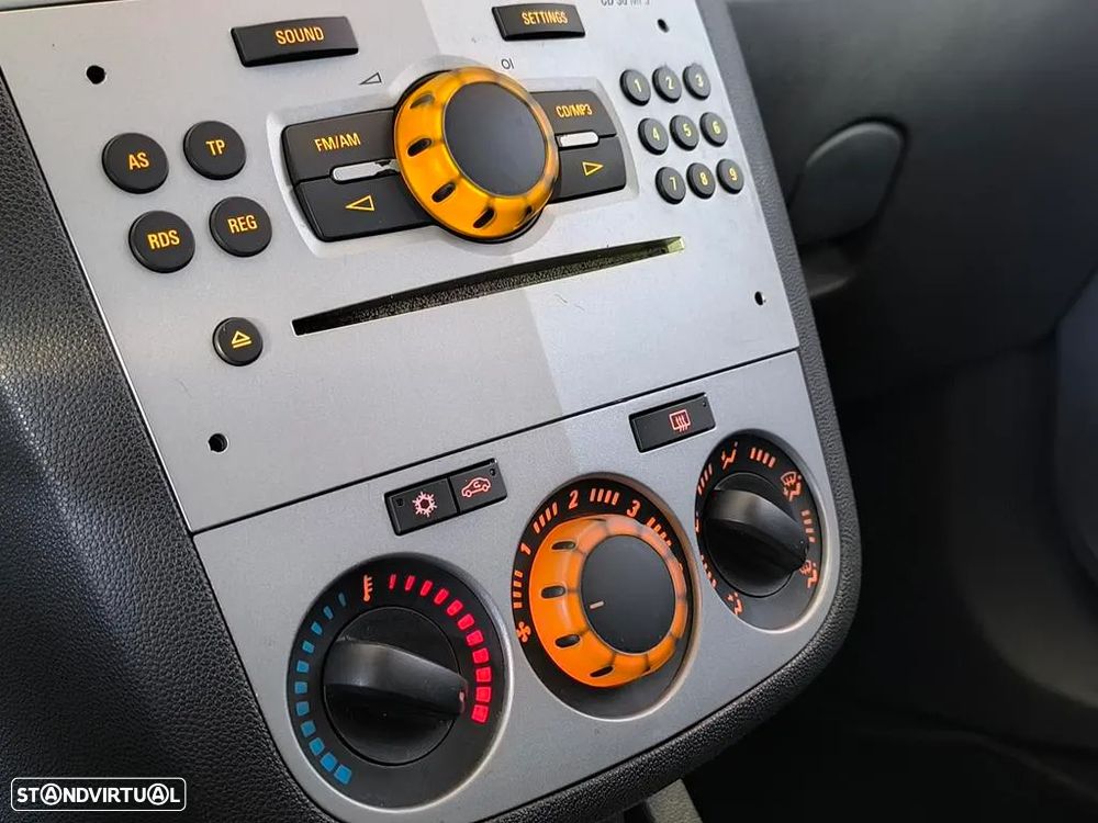 Opel Corsa 1.3 CDTi Enjoy - 9