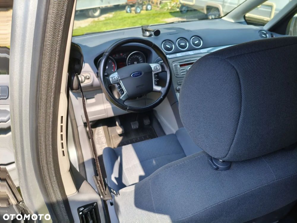 Ford S-Max 2.0 TDCi Ambiente - 21