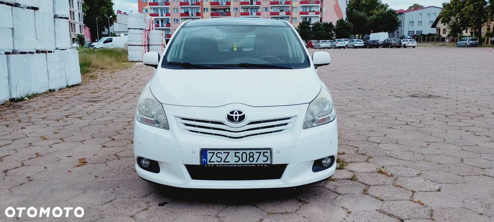 Toyota Verso 2.0 D-4D Sol - 2