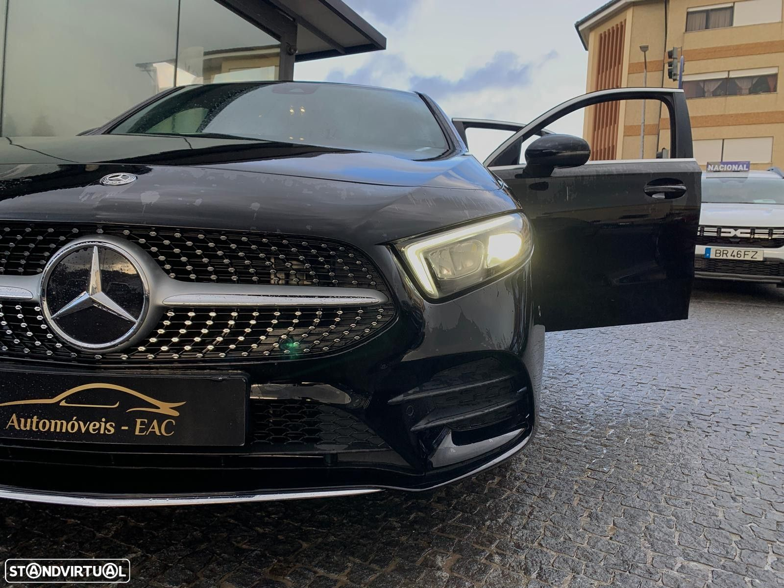 Mercedes-Benz A 250 e AMG Line - 12
