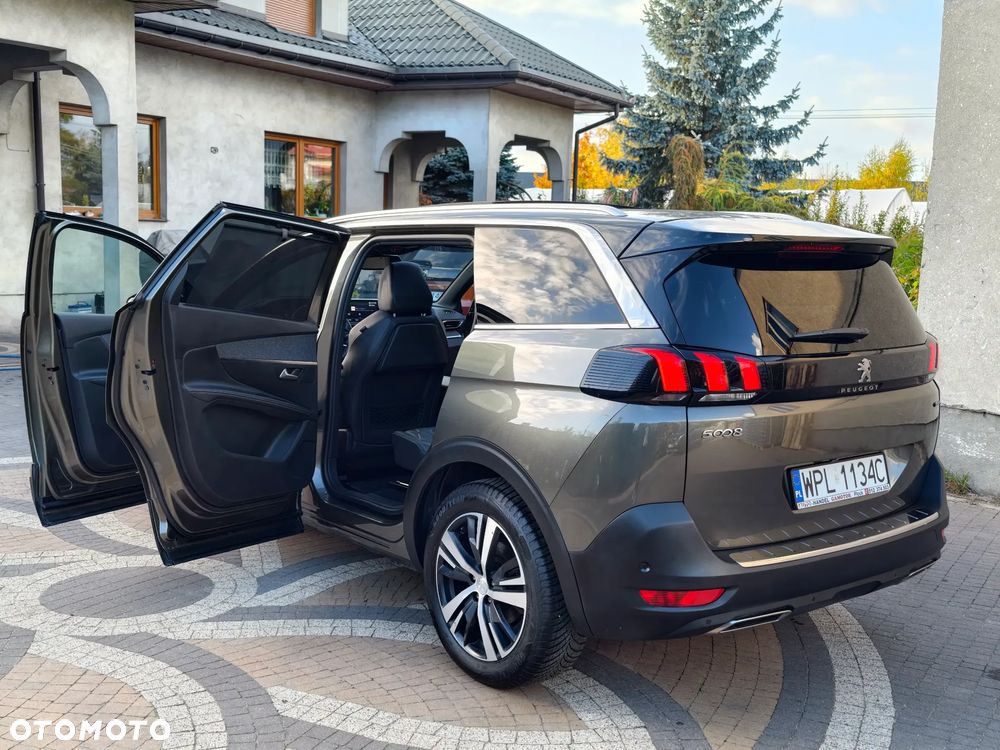 Peugeot 5008 - 5