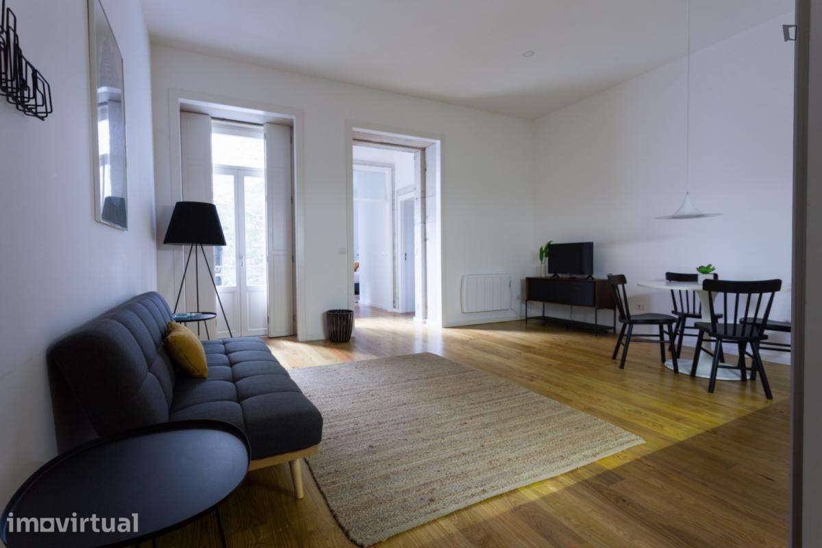 Apartamento com 1 quartos - localizado em Santo Ildefonso Porto - Grande imagem: 2/10