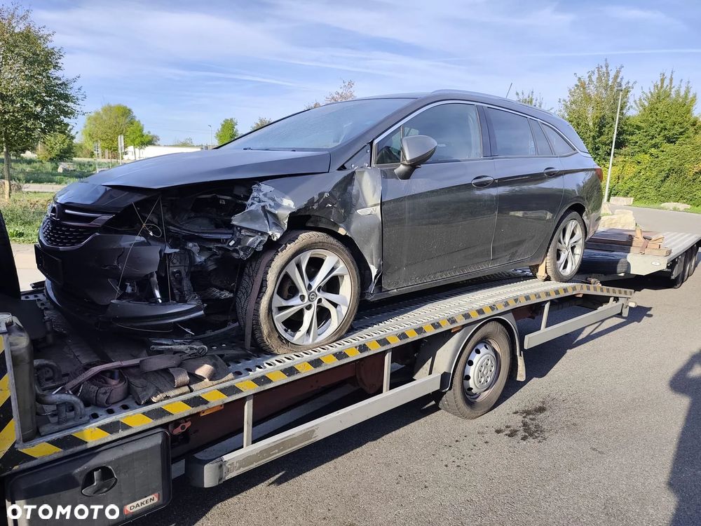 Opel Astra 1.4 Turbo Business - 3