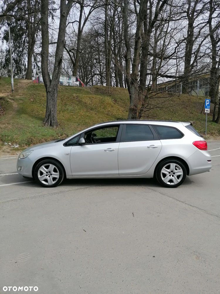 Opel Astra 1.4 Turbo - 9
