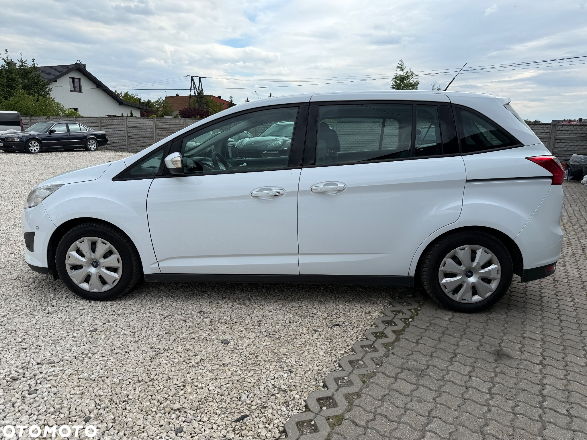 Ford Grand C-MAX 1.6 Titanium - 24