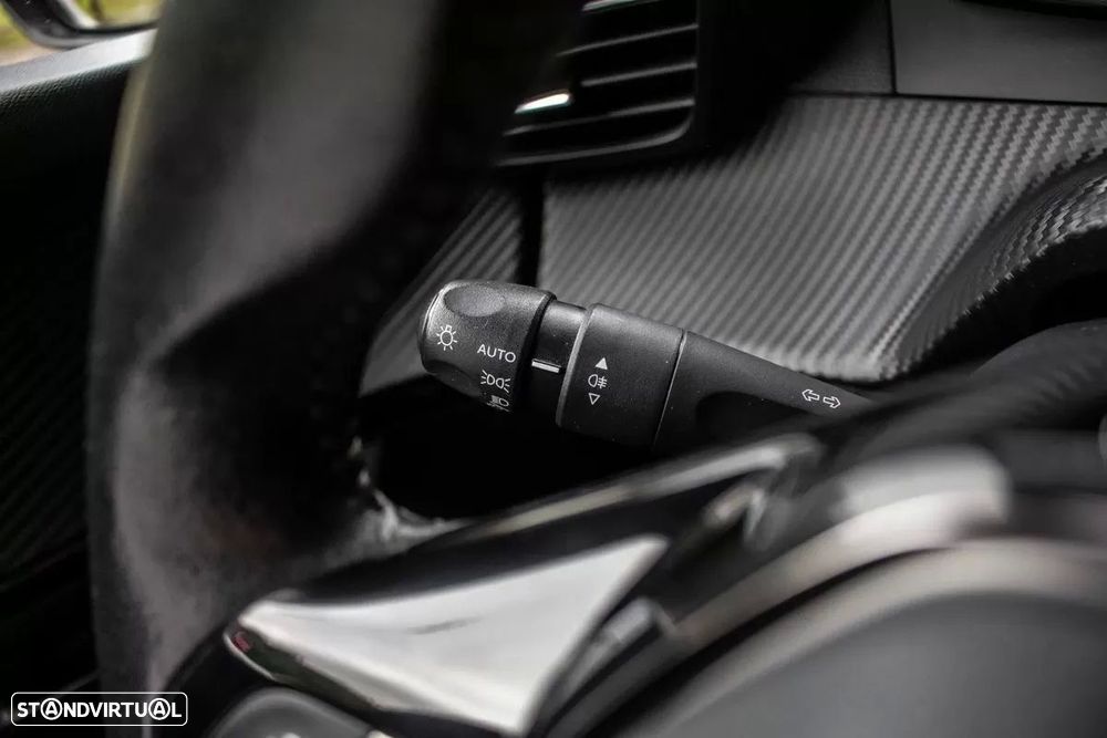 Peugeot 2008 1.2 PureTech Active - 16