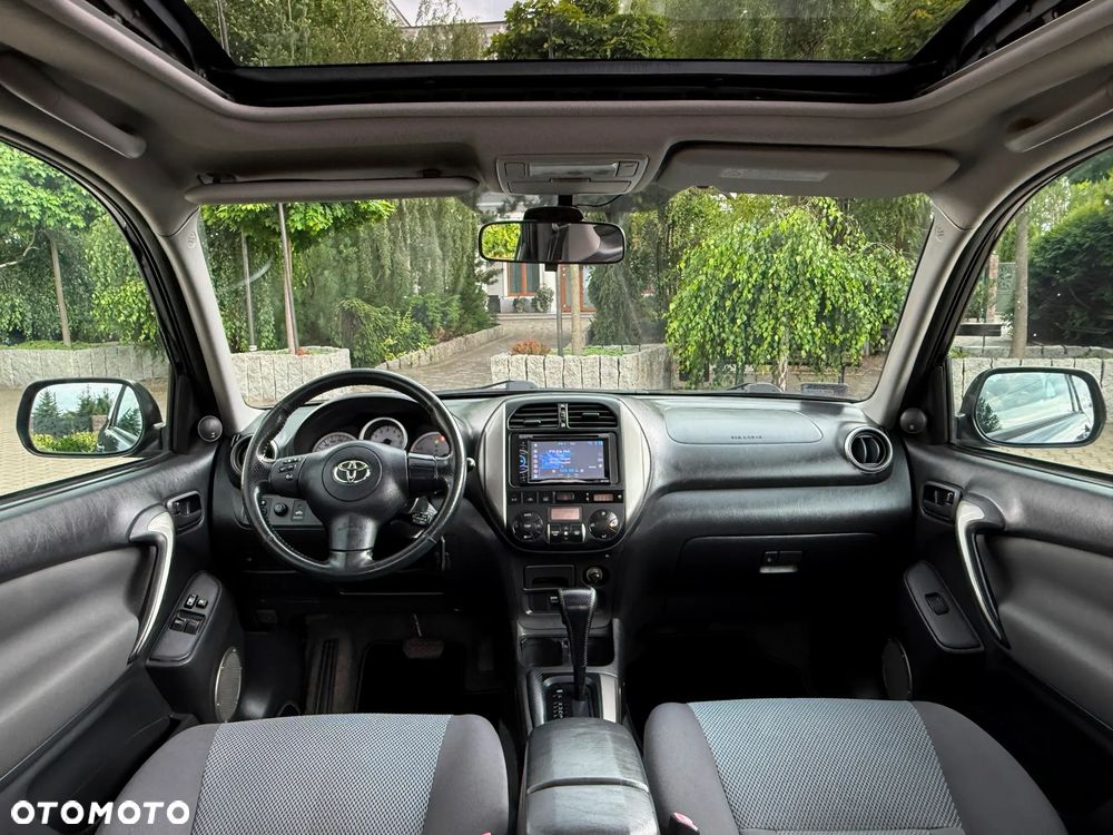Toyota RAV4 2.0 VVT-i Sol - 13