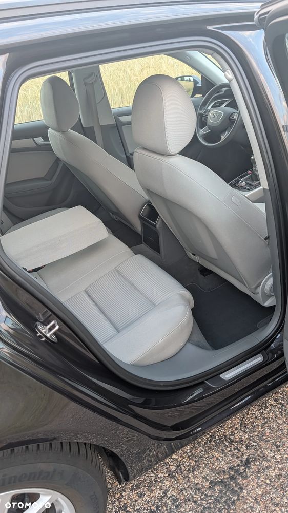 Audi A4 Avant 2.0 TDI DPF Ambiente - 4