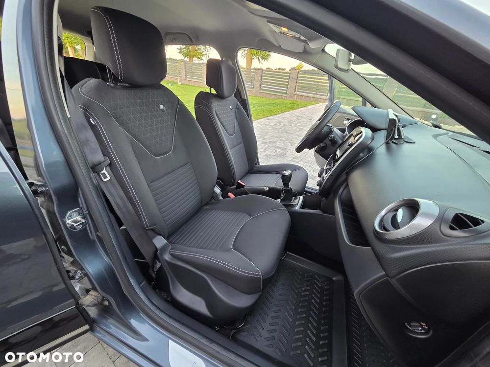 Renault Clio 1.2 16V 75 LIMITED - 16