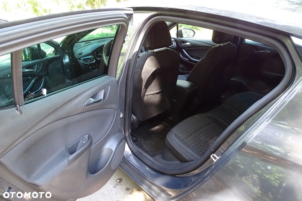 Opel Astra 1.4 Turbo Start/Stop Dynamic - 11