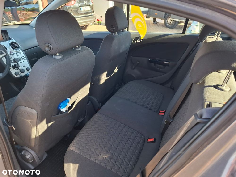 Opel Corsa 1.2 16V Enjoy - 4