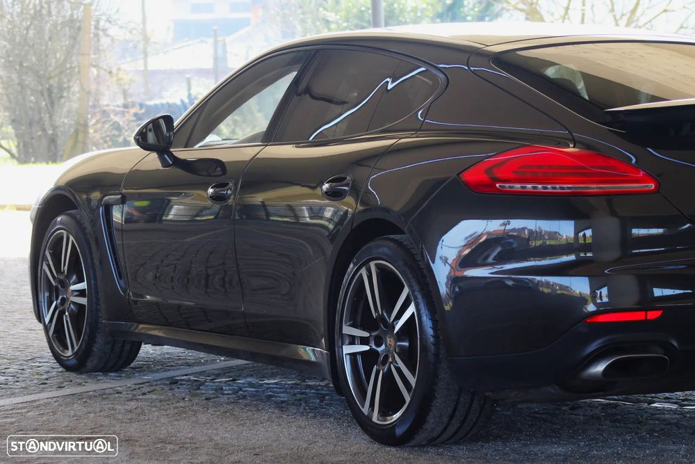 Porsche Panamera Platinum Edition - 13