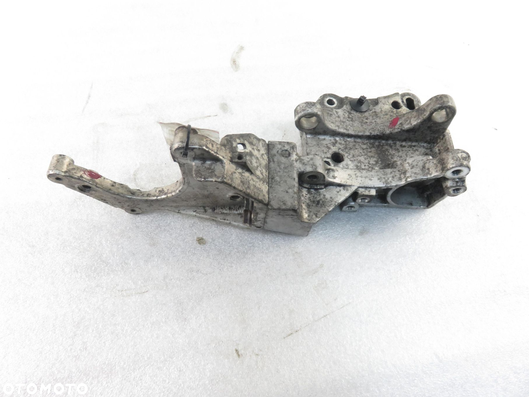 ŁAPA ALTERNATORA CITROEN C2 1.4  9640883780 9640883480 - 6
