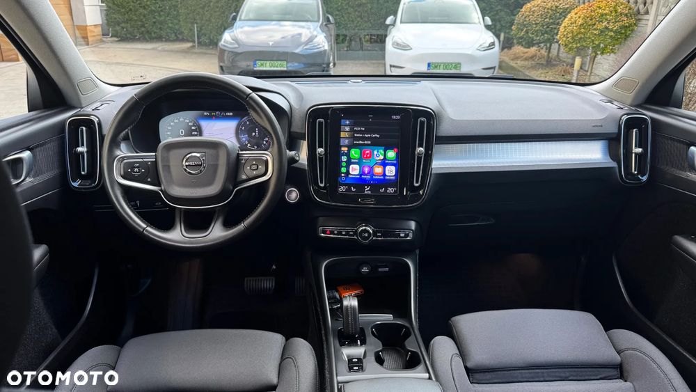 Volvo XC 40 T3 Geartronic Momentum Pro - 20