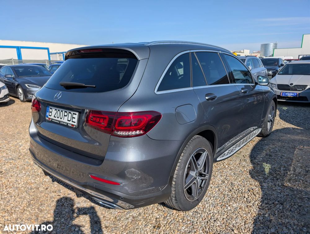 Mercedes-Benz GLC 300 d 4MATIC - 3
