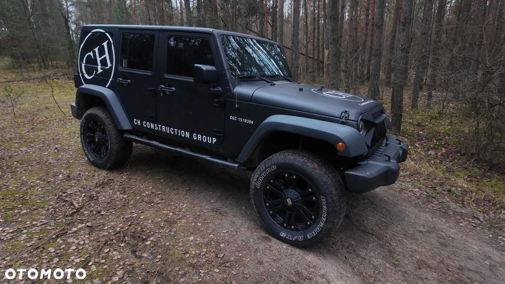 Jeep Wrangler 3.6 Unlim Night Eagle - 2
