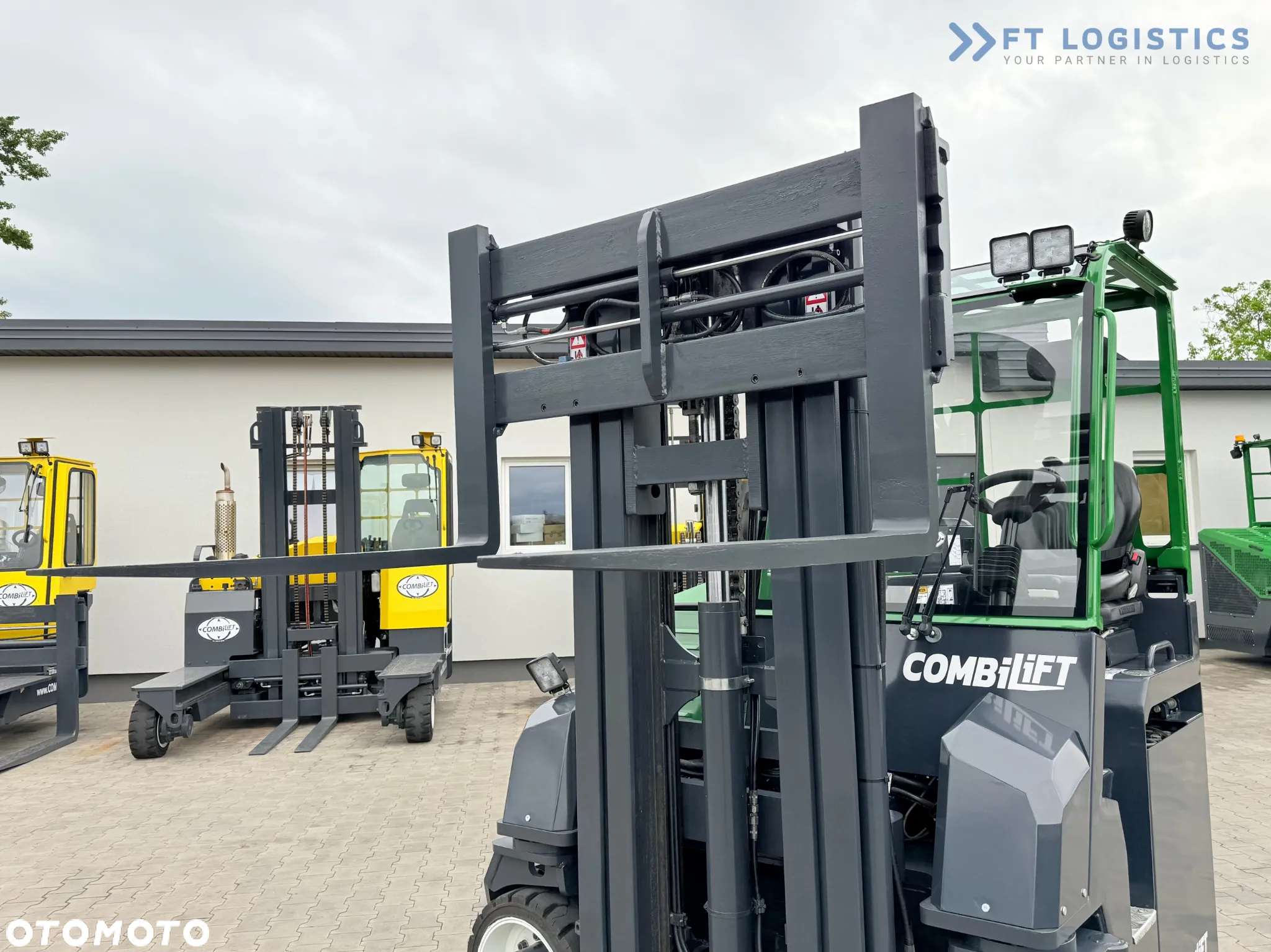 Combilift CBE4000 / TRIPLEX 5200MM / ELEKTRYCZNY / WOLNY SKOK / POZYCJONER / PRZESUW WIDEŁ / JAK NOWY - 22