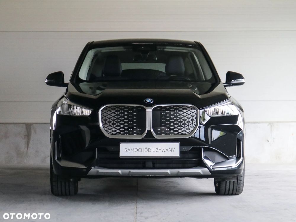 BMW iX - 5