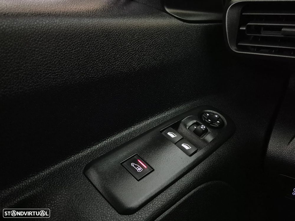 Peugeot Partner LONGA - 130CV - 3 LUG. | GARANTIA | Full Equipamento - 26