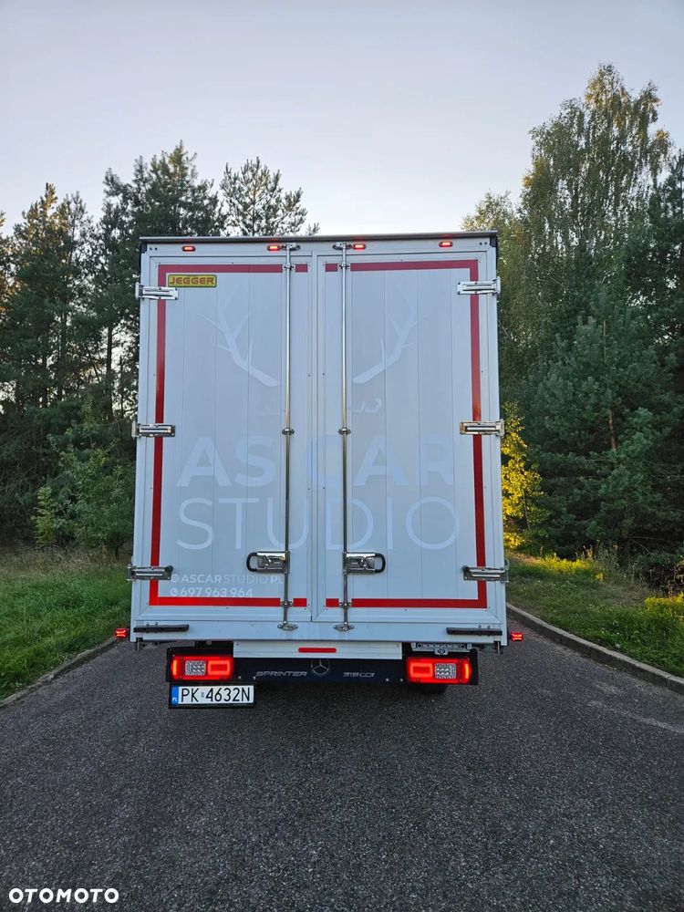Mercedes-Benz Sprinter - 5