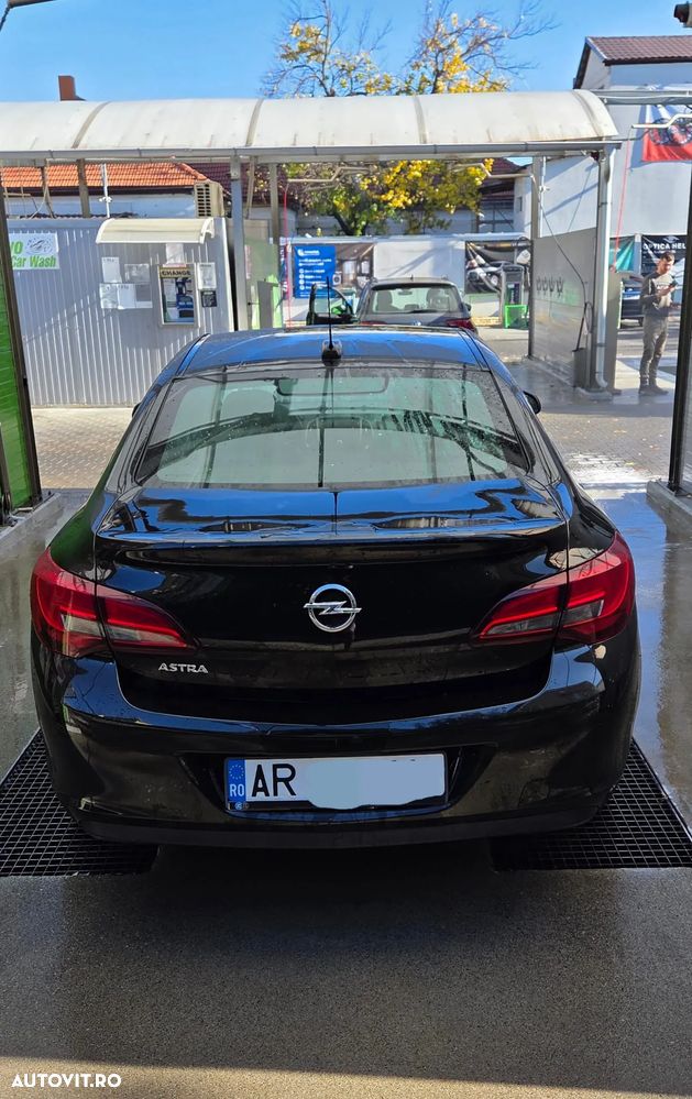 Opel Astra - 2