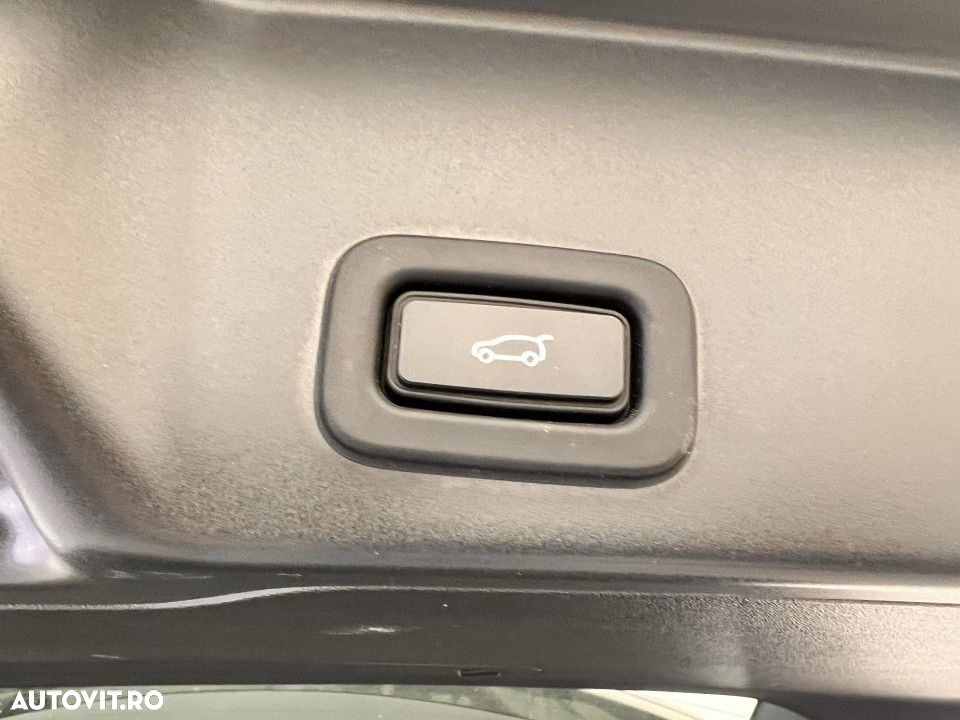 Land Rover Range Rover Evoque - 26