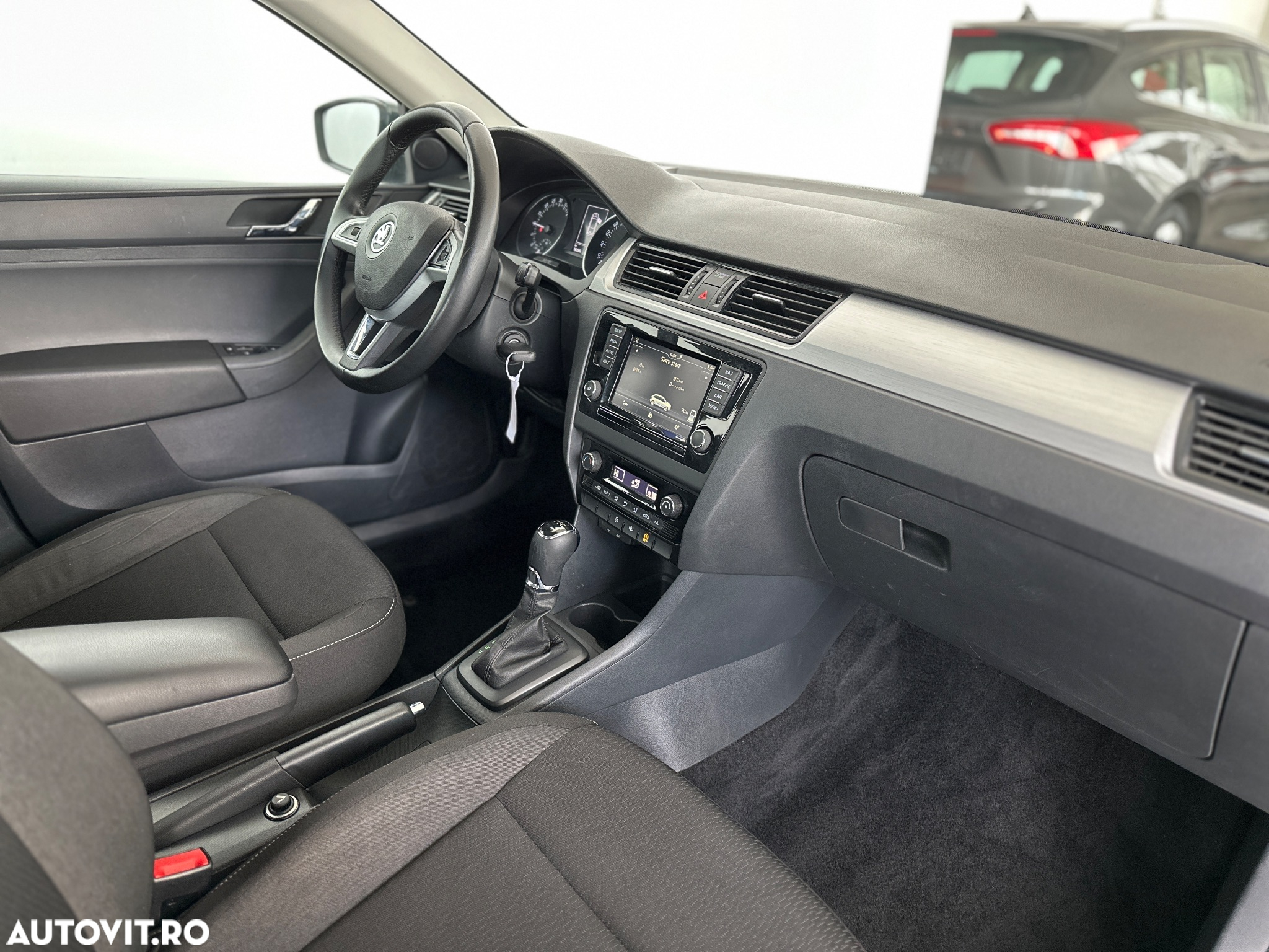 Skoda RAPID Spaceback 1.4 TDI (Green tec) DSG Ambition - 12