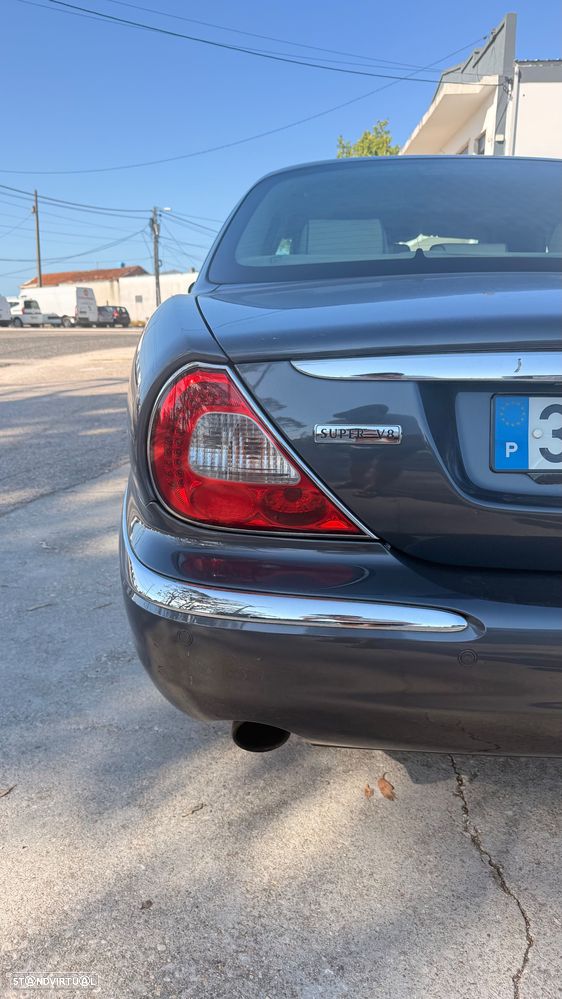 Jaguar XJ - 7