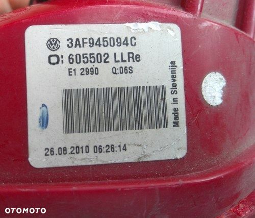 VW PASSAT B7 2010- KOMBI PRAWA TYLNA LAMPA KLAPA ORYGINAŁ 3AF945094C - 3