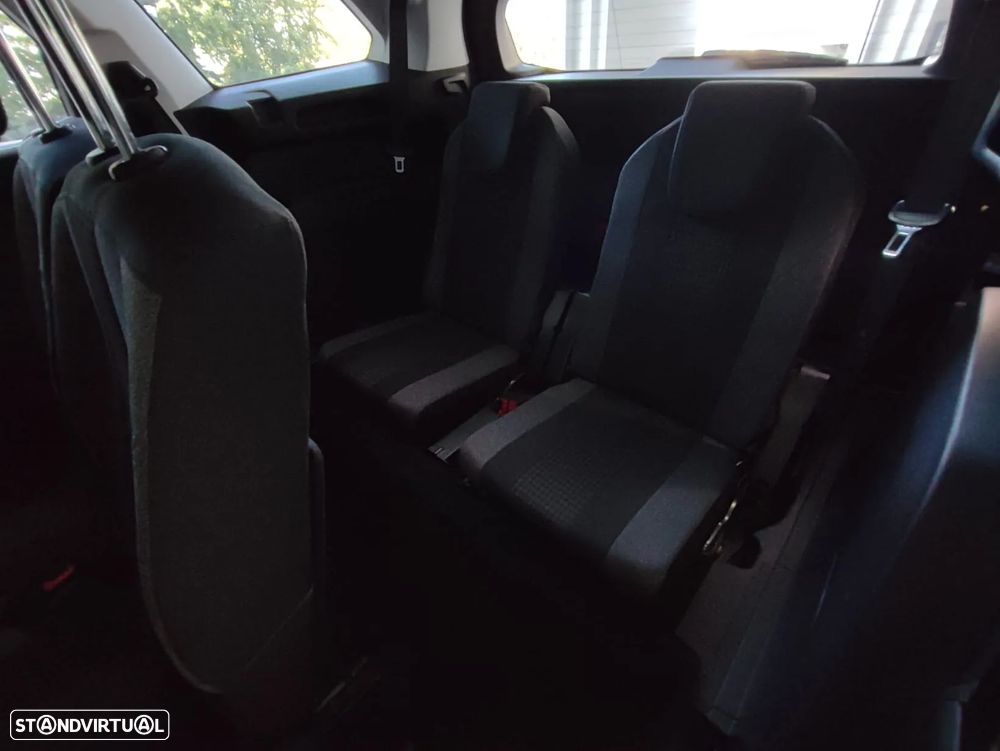 Peugeot 5008 1.6 BlueHDi Active - 33