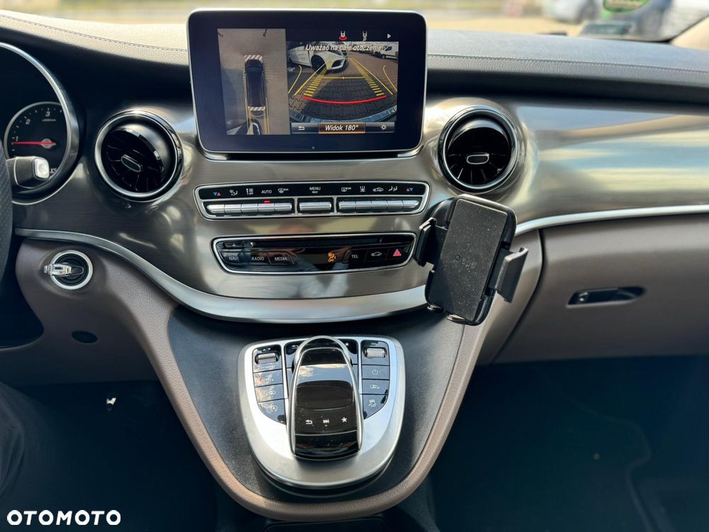 Mercedes-Benz Klasa V 300 d 4-Matic Exclusive 9G-Tronic (d³ugi) - 14
