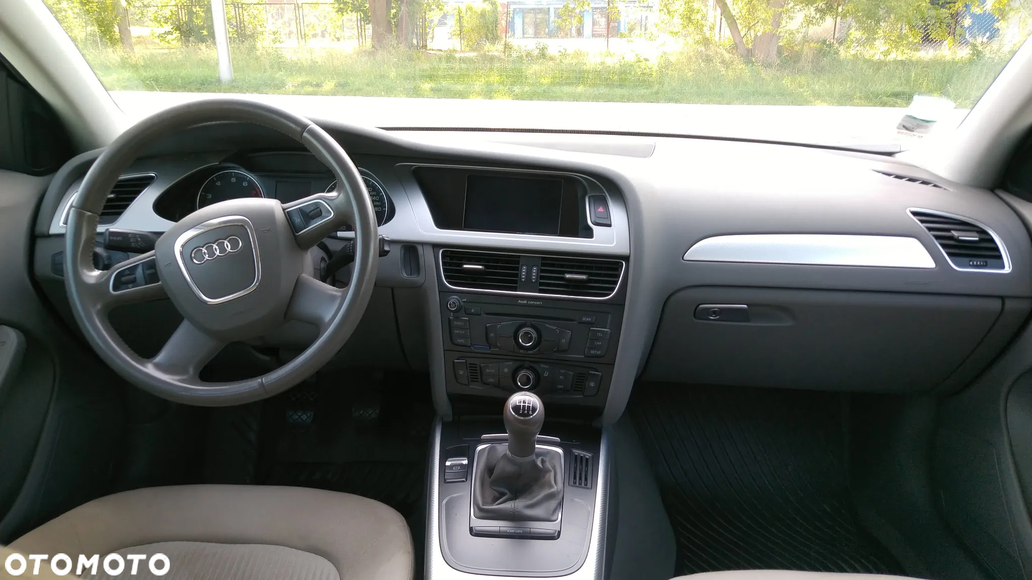 Audi A4 Avant 1.8 TFSI Ambiente - 31