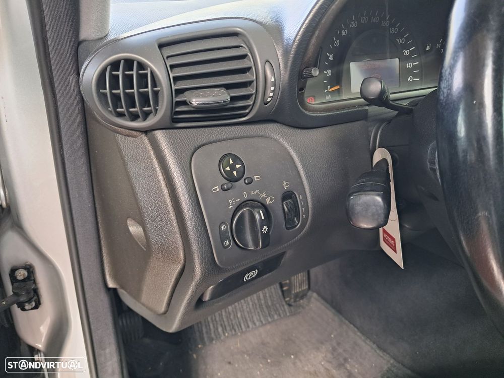 Mercedes-Benz C 220 CDi Avantgarde - 5