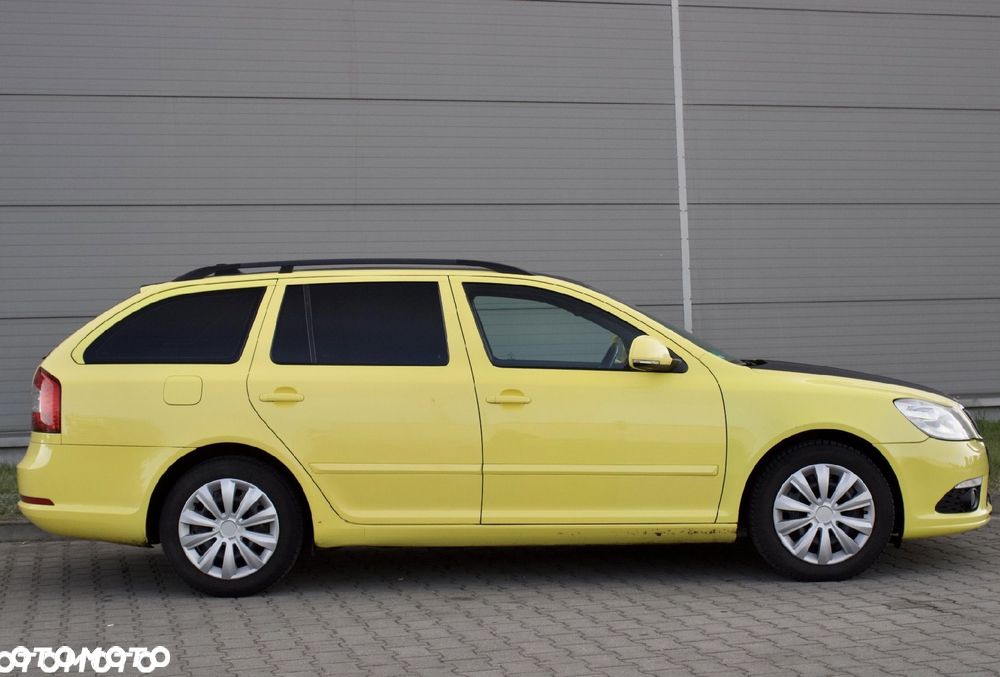 Skoda Octavia 2.0 TDI CR DPF RS - 13