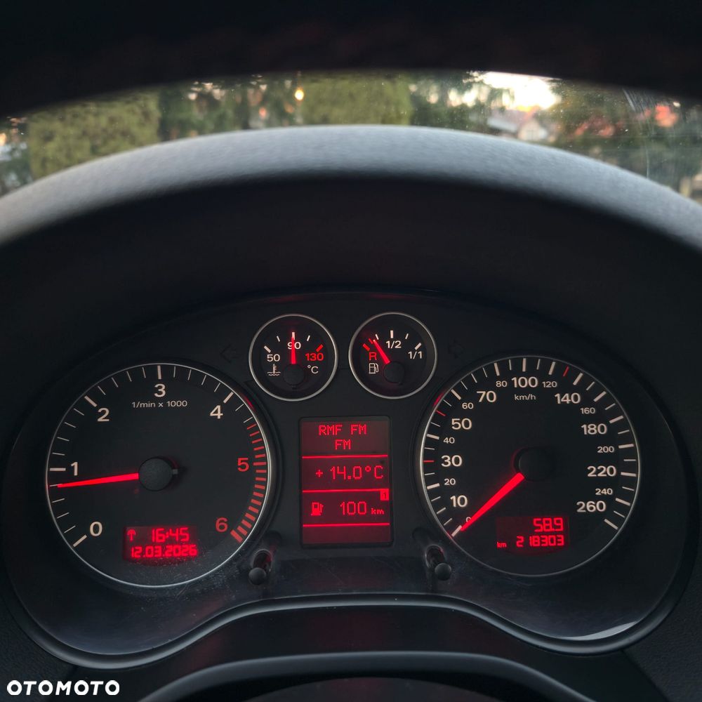 Audi A3 Sportback 2.0 TDI DPF S line Sportpaket - 27