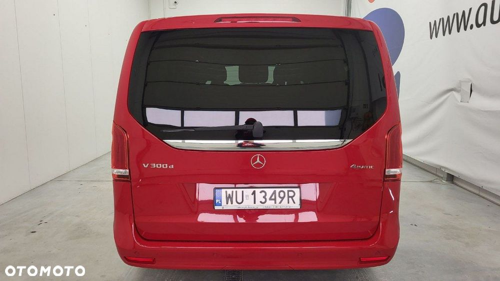 Mercedes-Benz Klasa V - 6