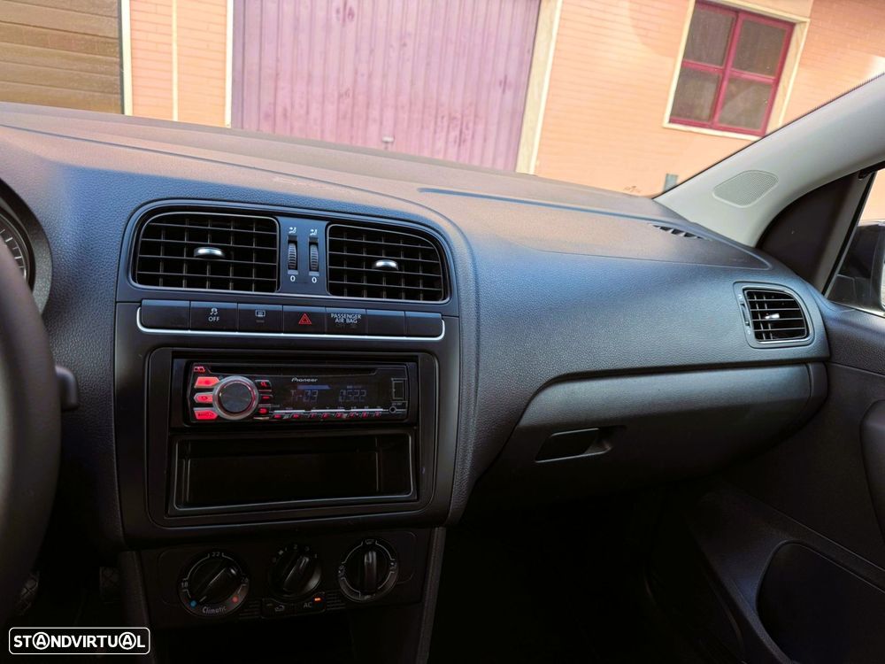 VW Polo 1.6 TDI Trendline - 16