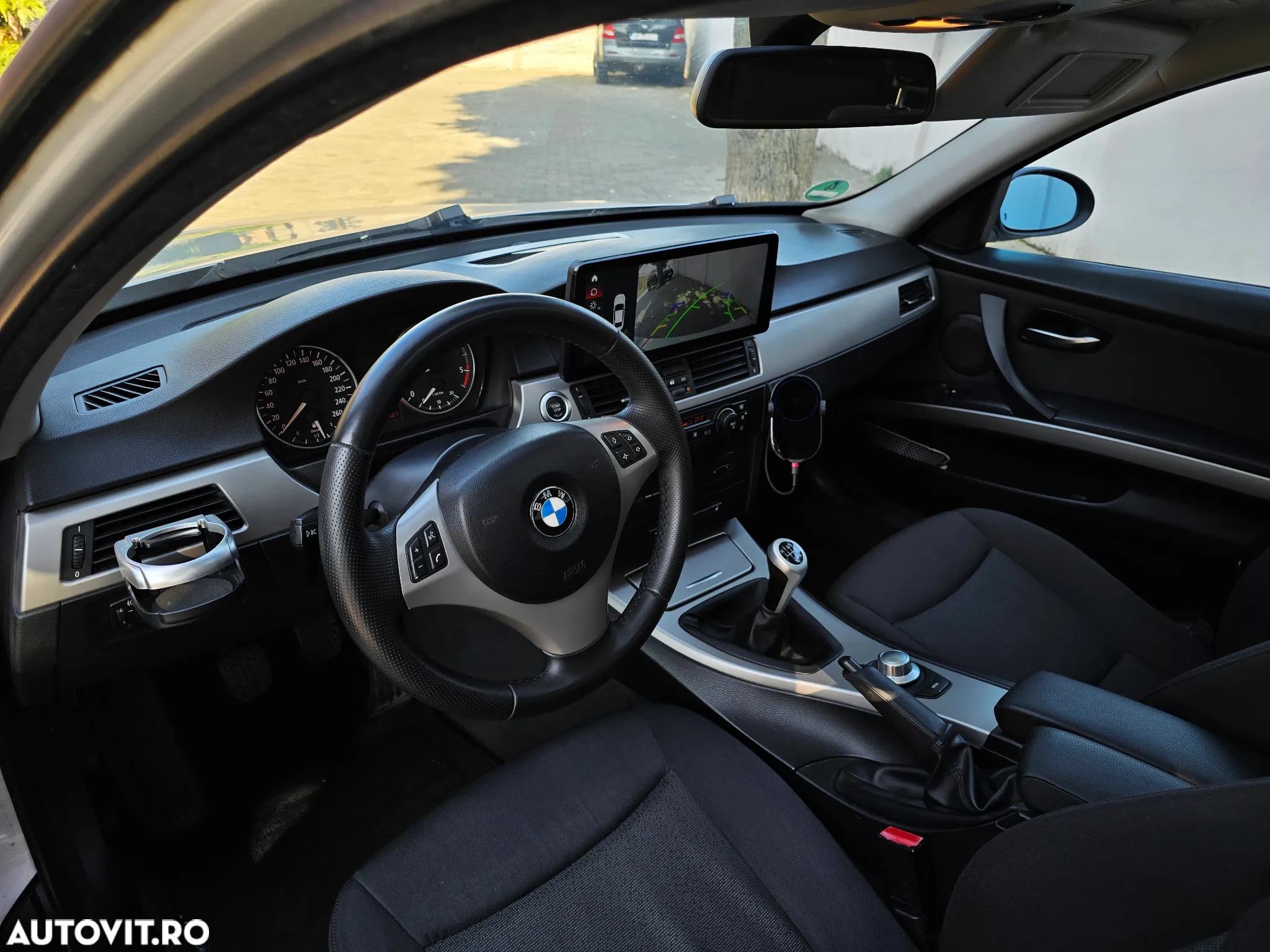 BMW Seria 3 320d - 12